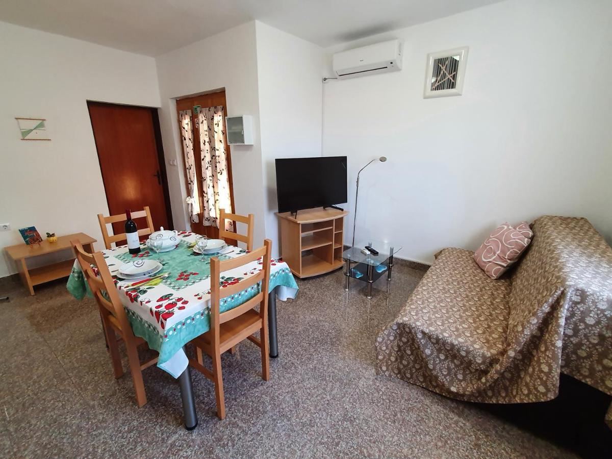 Apartment "House Tigra" Ровинь Экстерьер фото