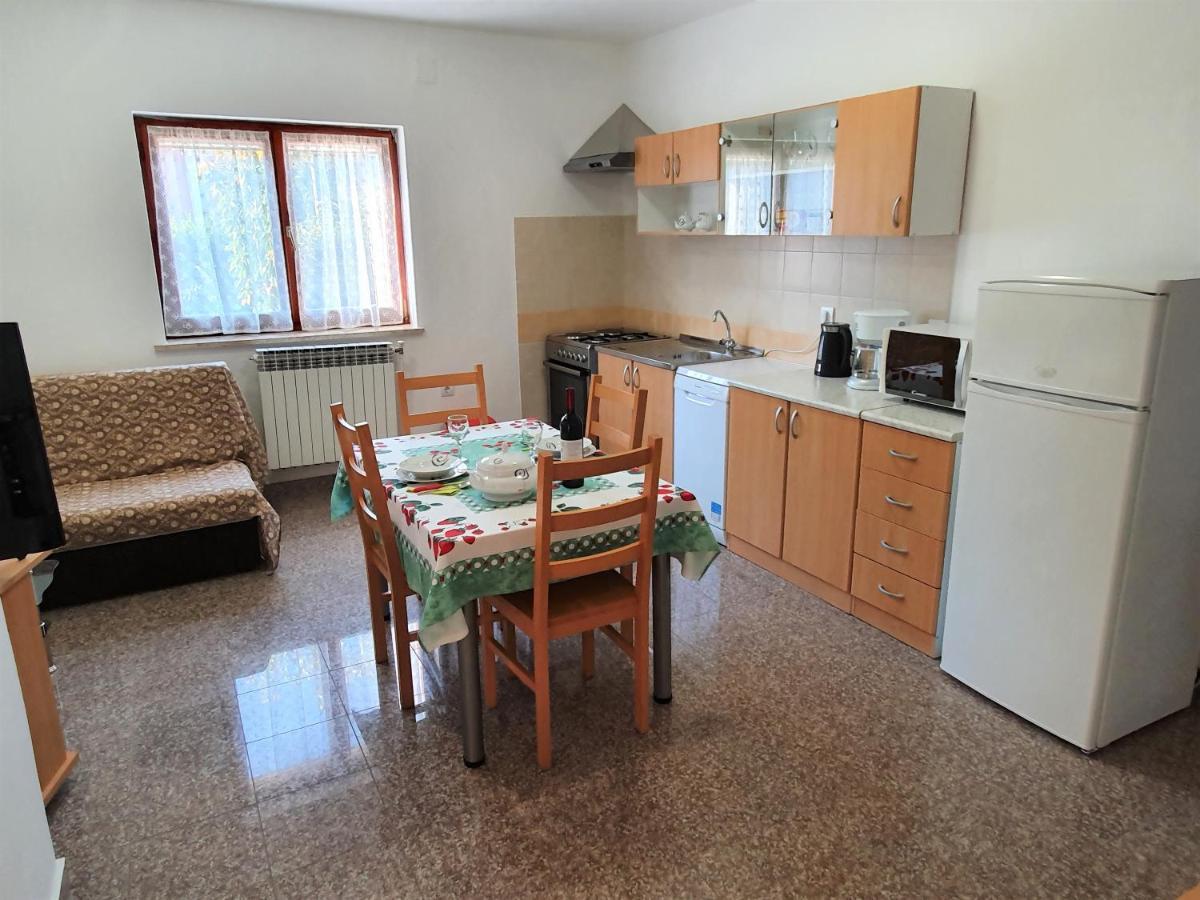 Apartment "House Tigra" Ровинь Экстерьер фото