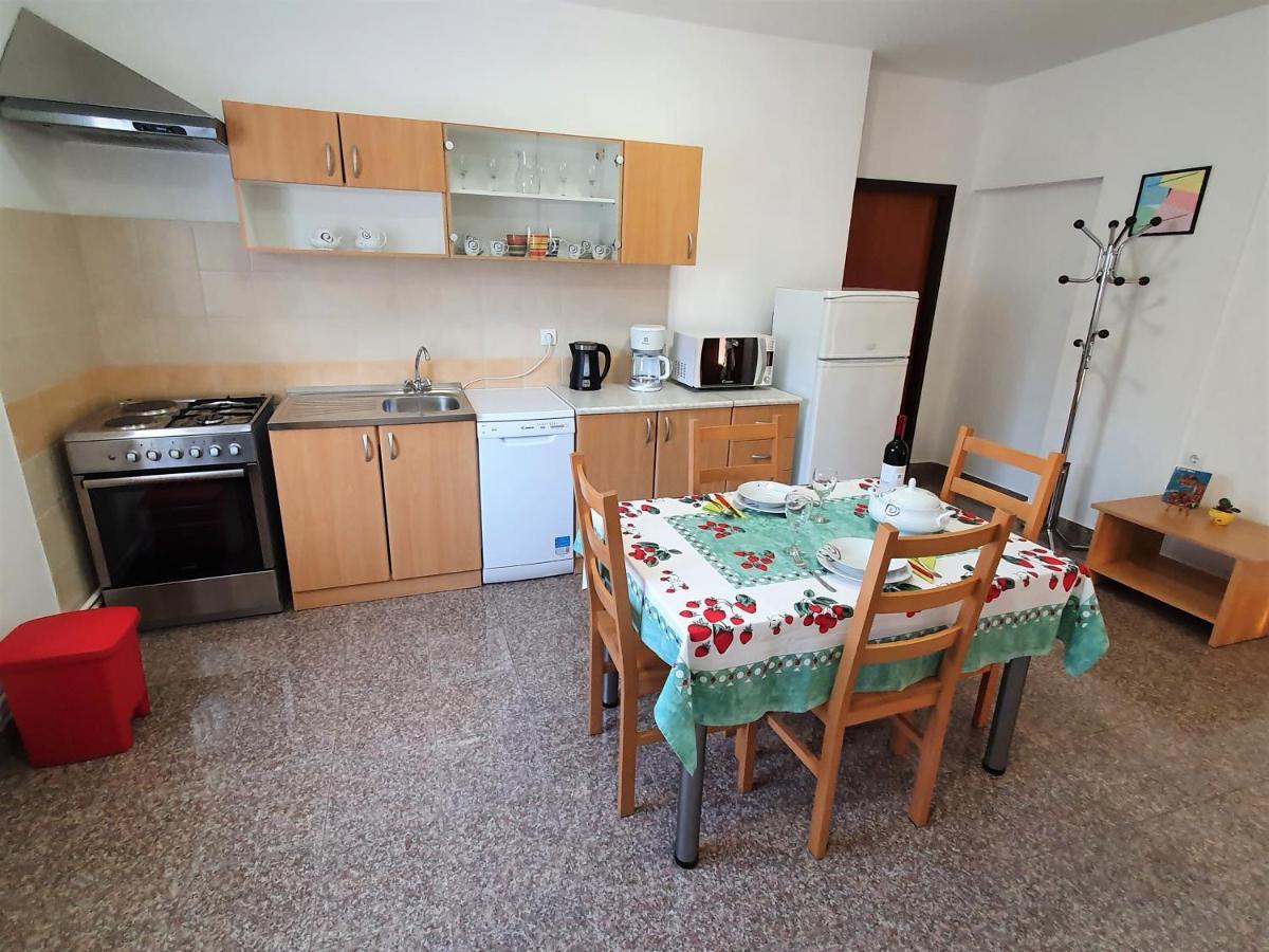 Apartment "House Tigra" Ровинь Экстерьер фото