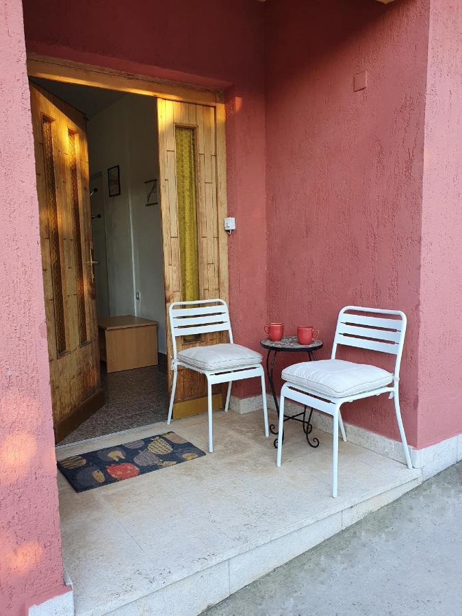 Apartment "House Tigra" Ровинь Экстерьер фото
